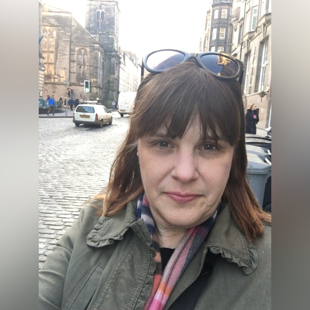 Meet your Posher, Laura